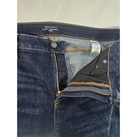 Chico’s So Slimming Pull On Slim Leg Jeans Dark Indigo Size 2.5P US 14P EUC - Picture 7 of 10